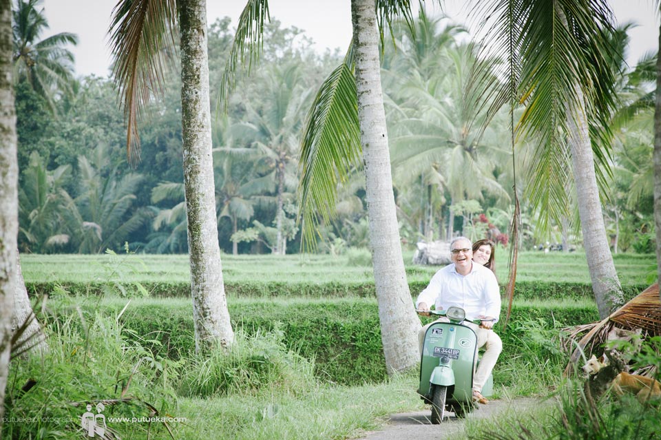 Bali happiness on green two wheels