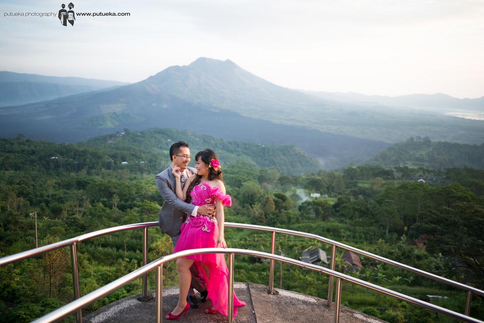 Holding my love with the breeze of Batur mountain