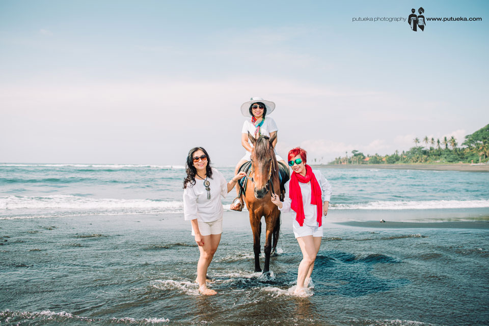 Three goddess on the gorgegous Bali beach